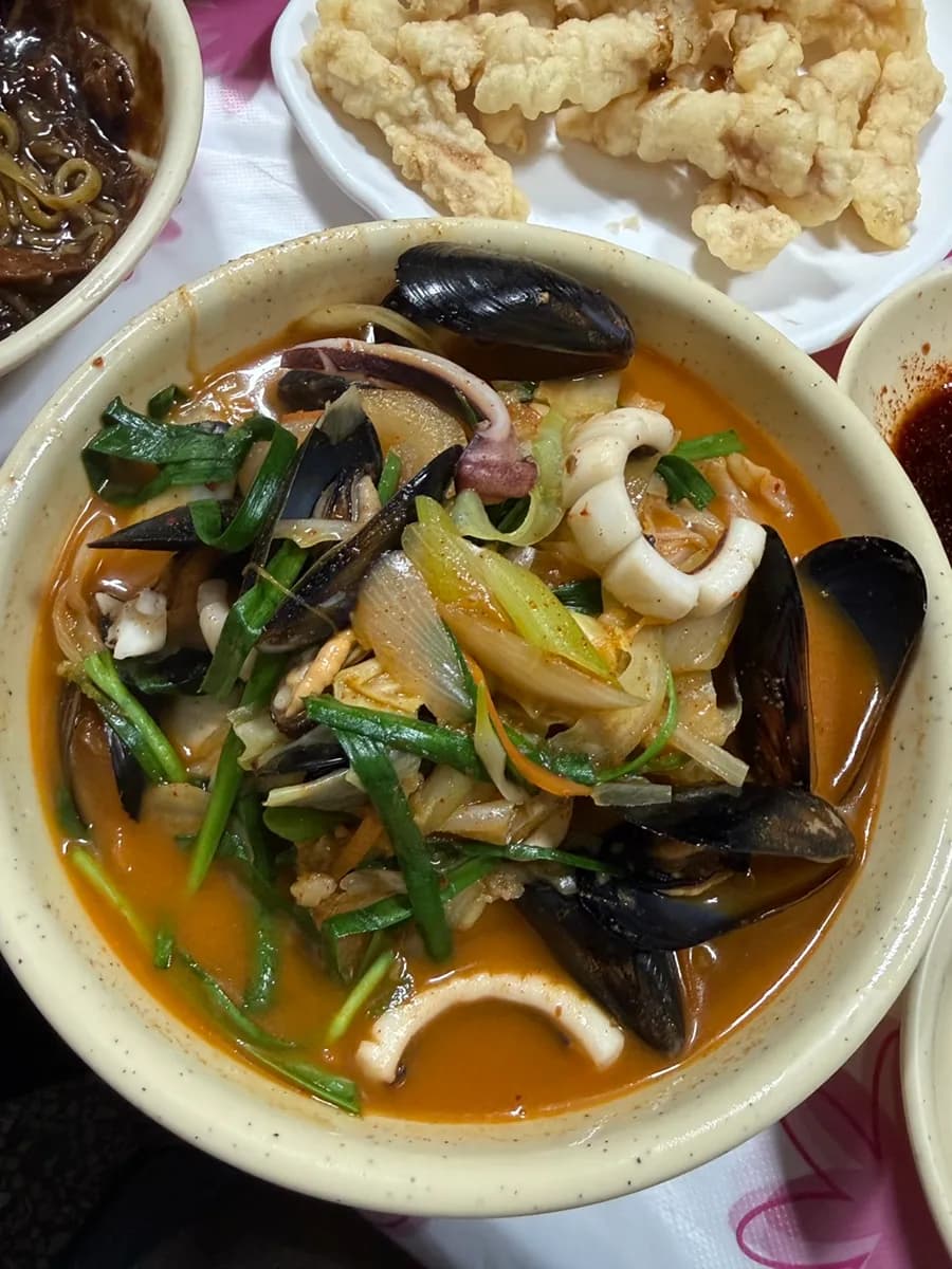 Jjamppong bei Bokmuchun in Anyang