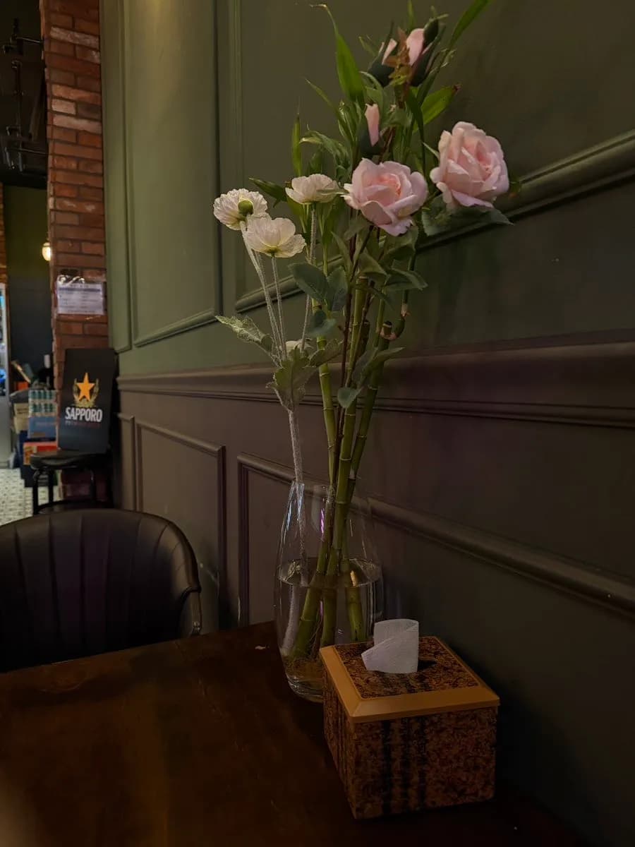 Date-friendly table decor at 1014 near Geumjeong Station