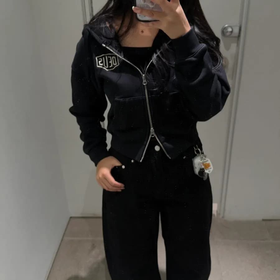 ฟิตติ้งเสื้อฮู้ดสีดำของ Deus Ex Machina ไซซ์ XS