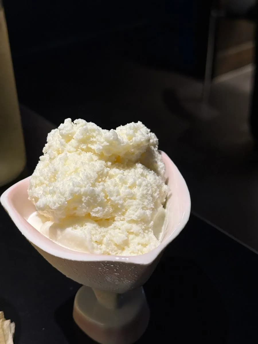 Helado o sorbete de limón mencionado en la reseña de Izakaya Myeongun