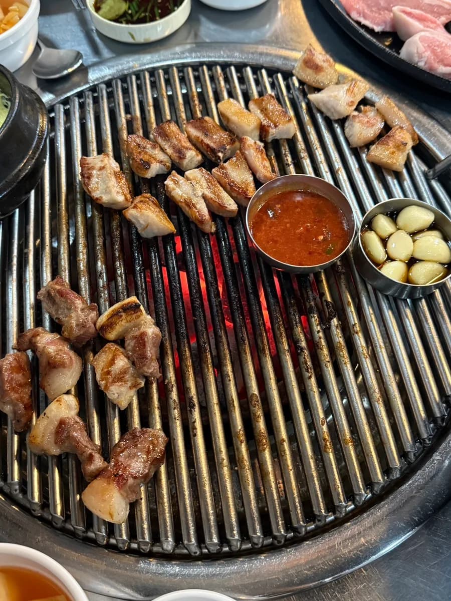 인덕원고깃집 돈장군 주먹고기 평일에도 웨이팅 많은 역대급 맛집