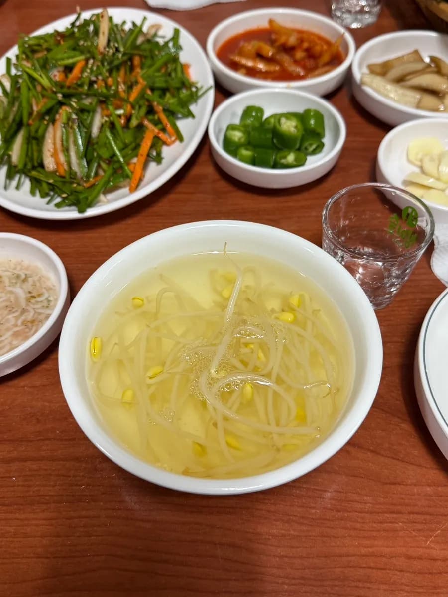 Odong Jokbal ในบักดัลดง อันยาง ร้านจ็อกบัลท้องถิ่นที่มีลูกค้าประจำจำนวนมาก