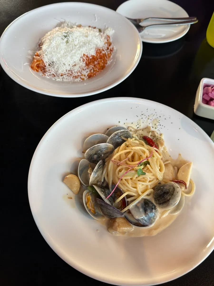 Cream Vongole und Snowing Tomato Risotto in Uiwang