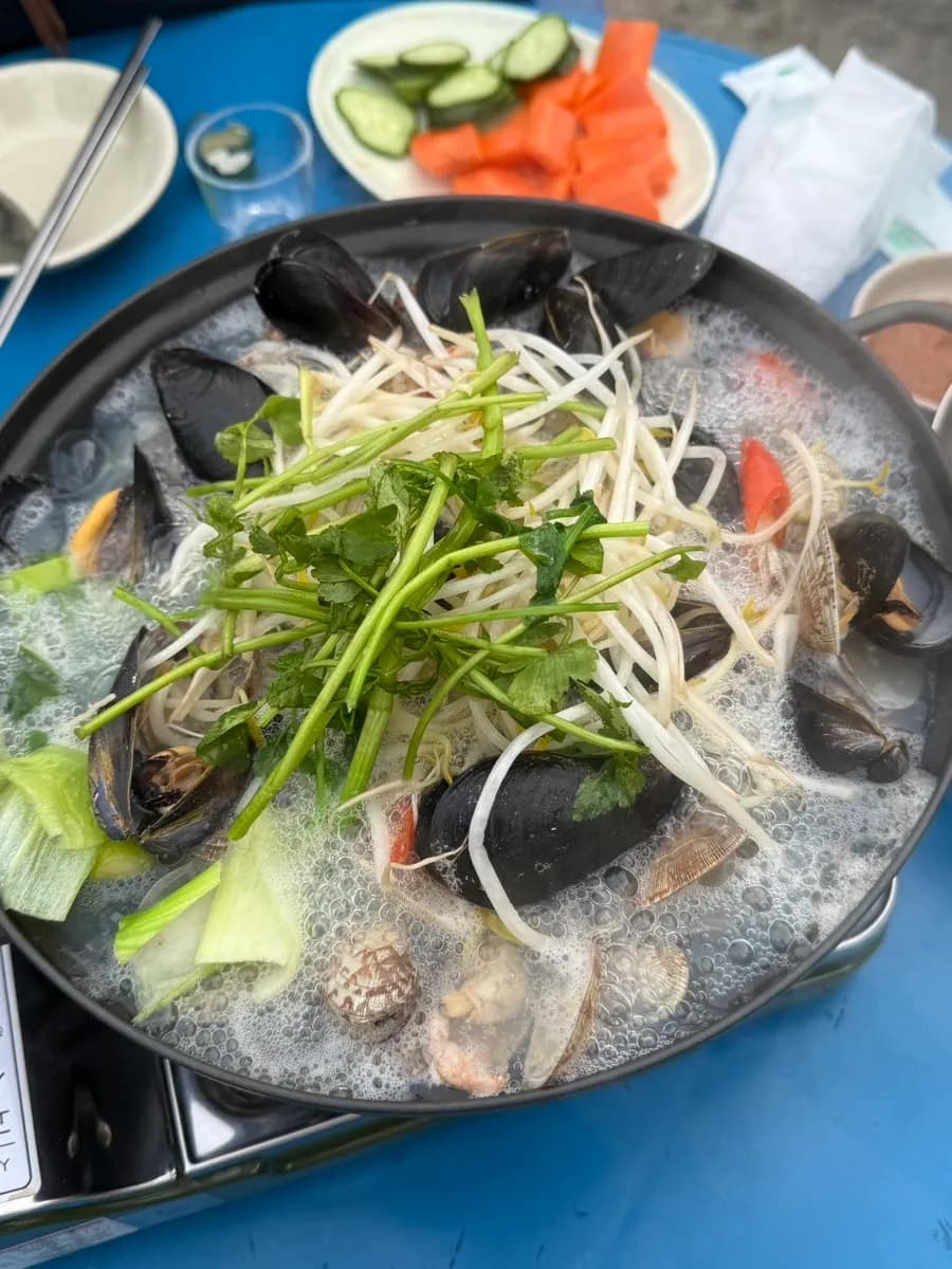Review photo from Gichatgil Yeop Pojangmacha near Gwanak Station in Anyang
