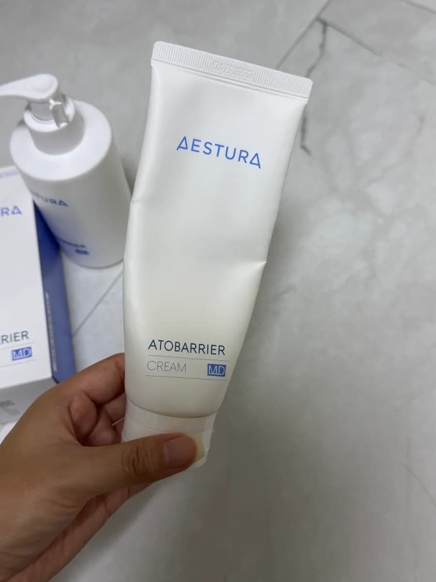 Aestura Atobarrier MD Lotion dan Cream yang dipakai dari musim panas sampai musim gugur