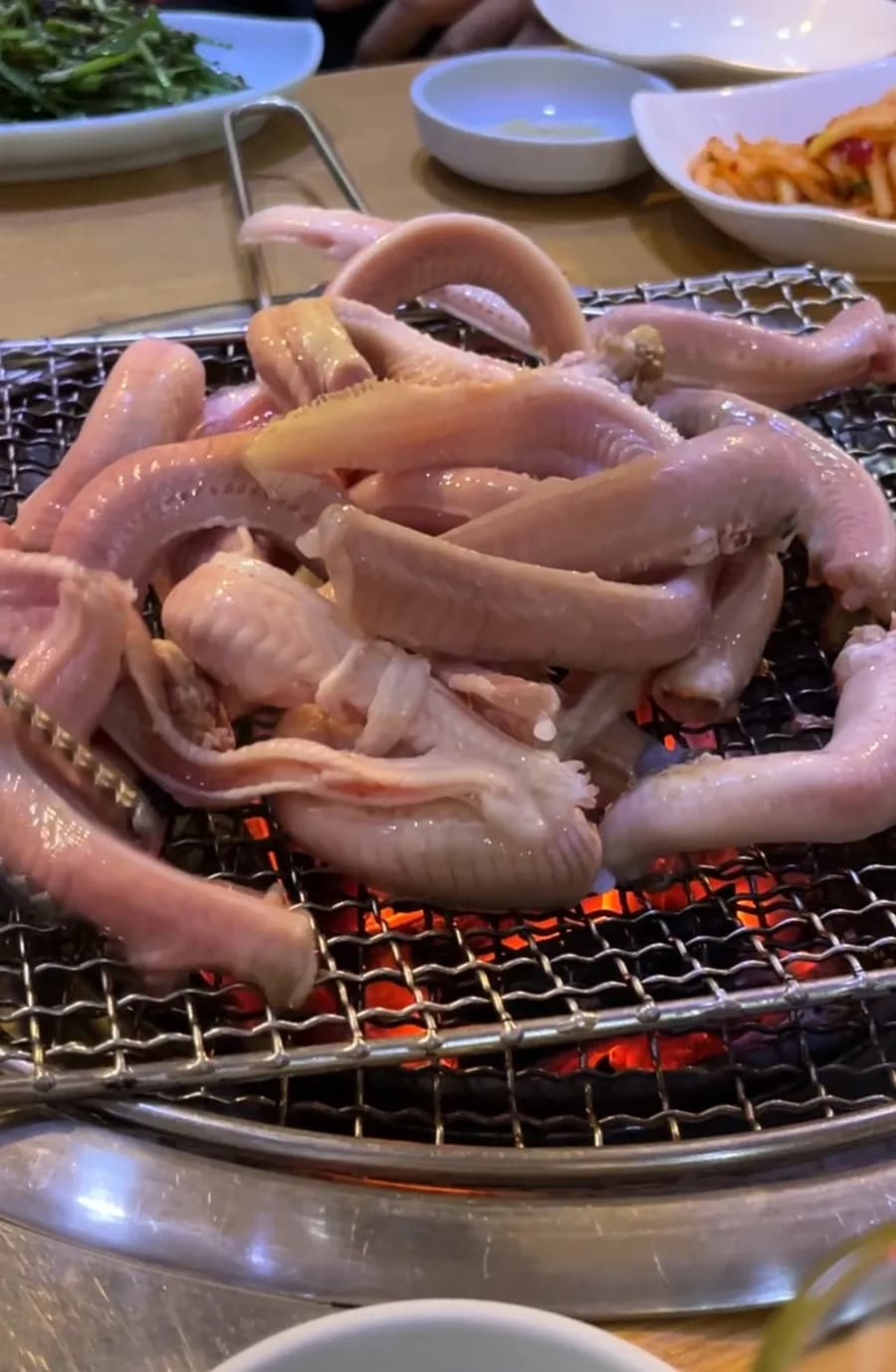 Ulasan Hwangso Sutbul Kkomjangeo Gui Hogye-dong