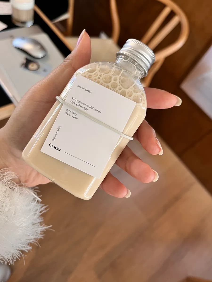 Milk tea bottle received through a Naver review event
