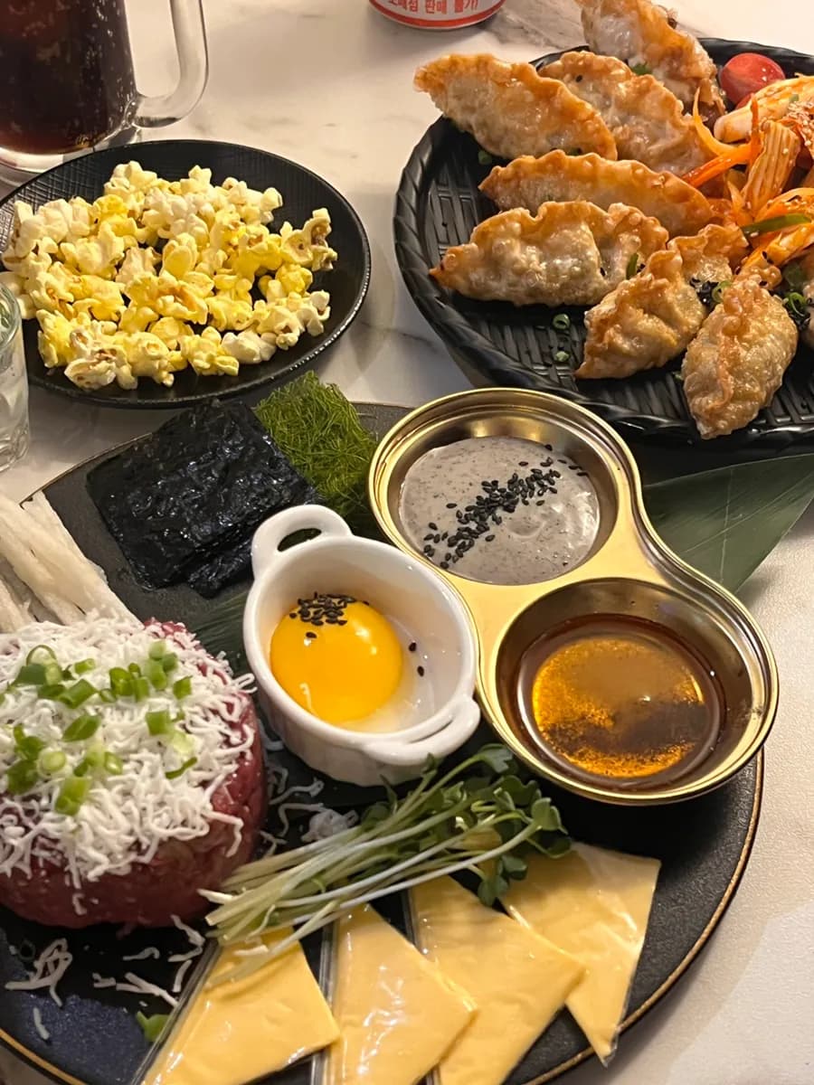Ansan Gojan-dong適合聚會和生日派對的Simchwi酒吧