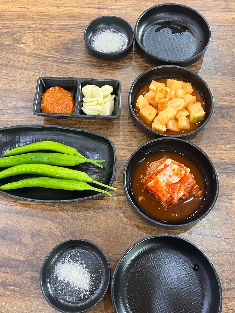 Anyang Hogye-dong; Okgyesamgyetang, restoran pakar samgyetang / menu khas perilla samgyetang dan info parking