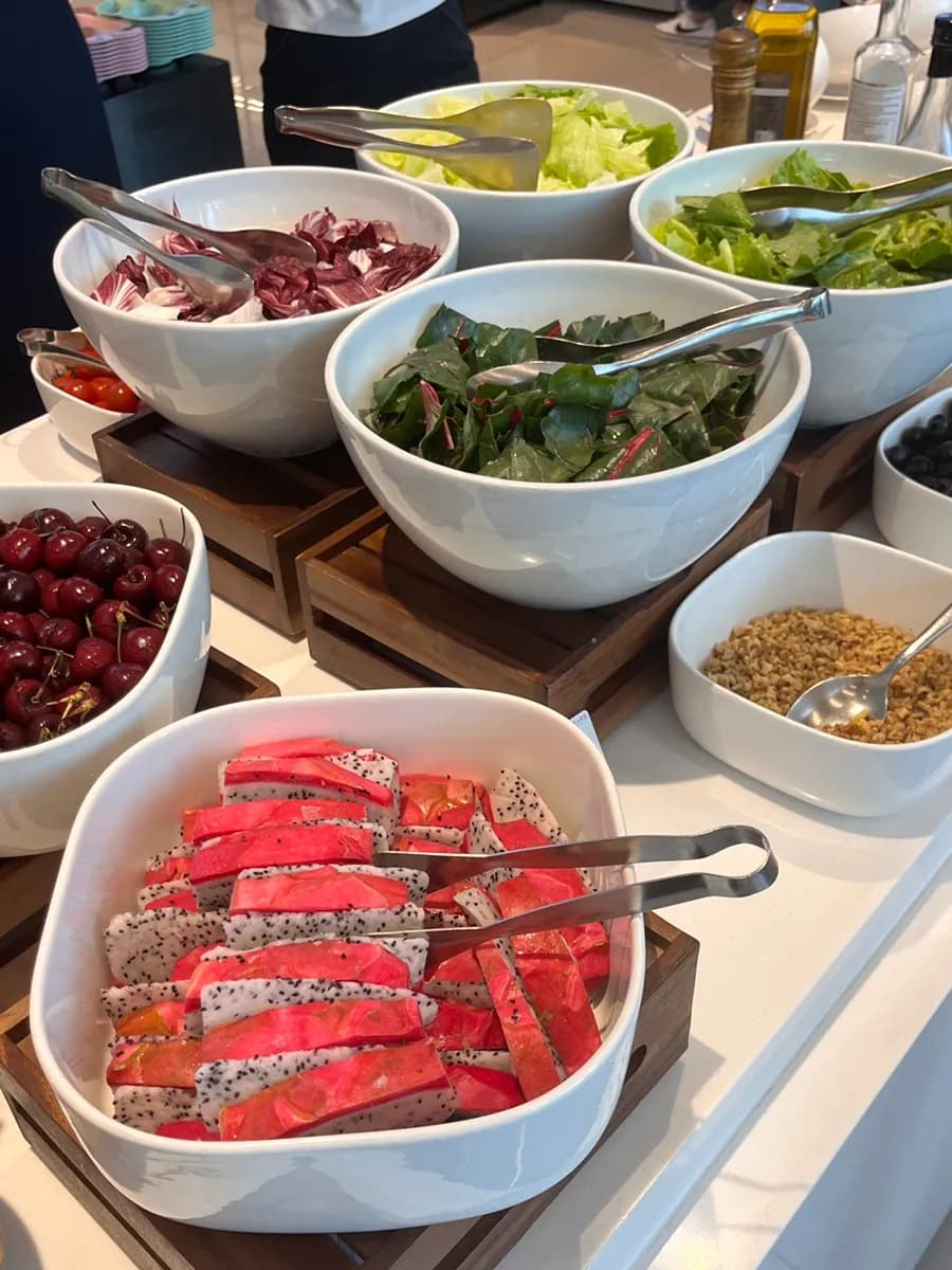 Courtyard Marriott Suwon Kitchen dinner buffet review with grill, seafood and desserts