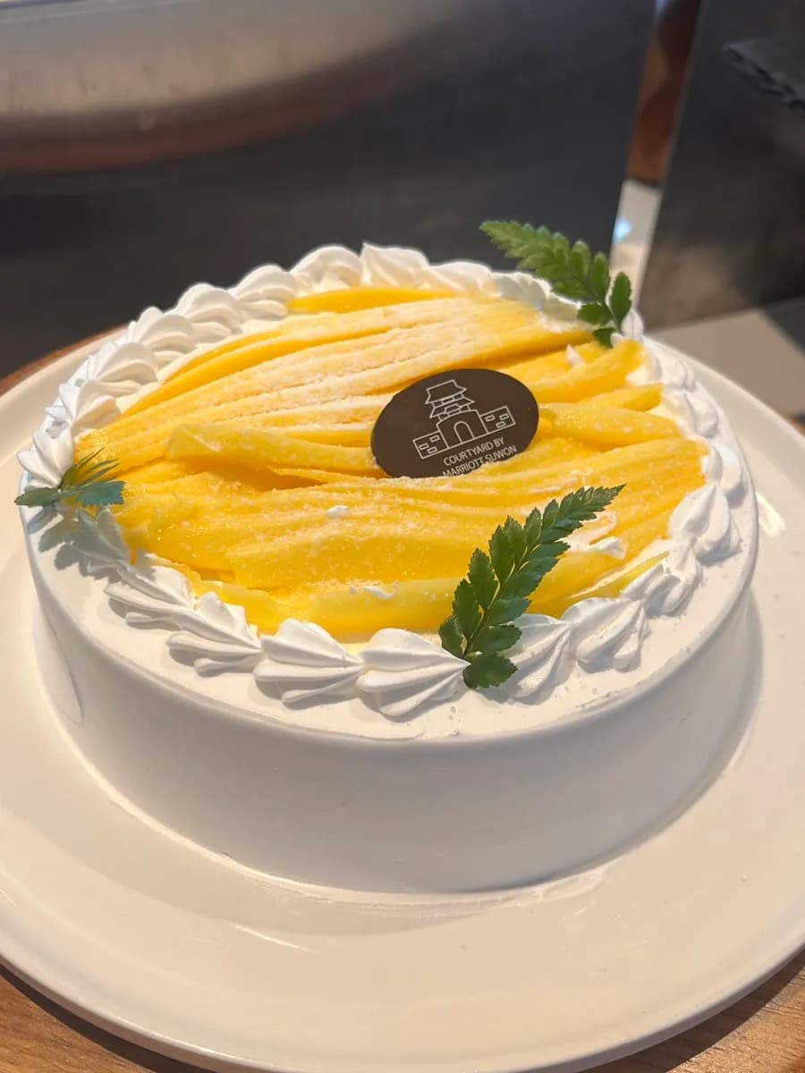 Courtyard Marriott Suwon Kitchen dinner buffet review with grill, seafood and desserts