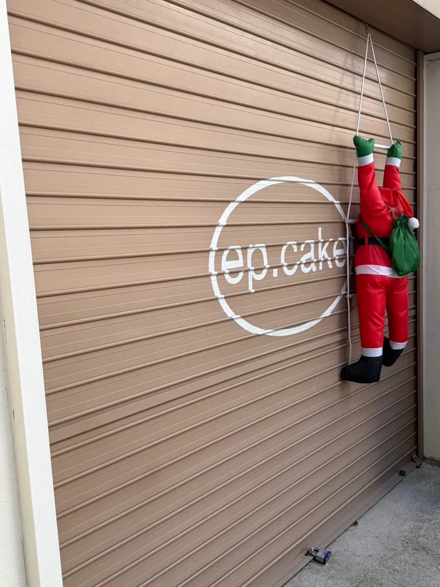Cafetería ep.cake en Anyang Bakdal-dong con tarta, café y asientos amplios