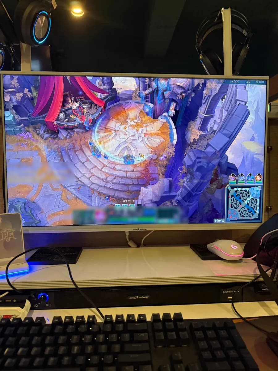 I-Sense League PC Bang Stesen Anyang dengan tempat duduk permainan bersih dan makanan PC bang