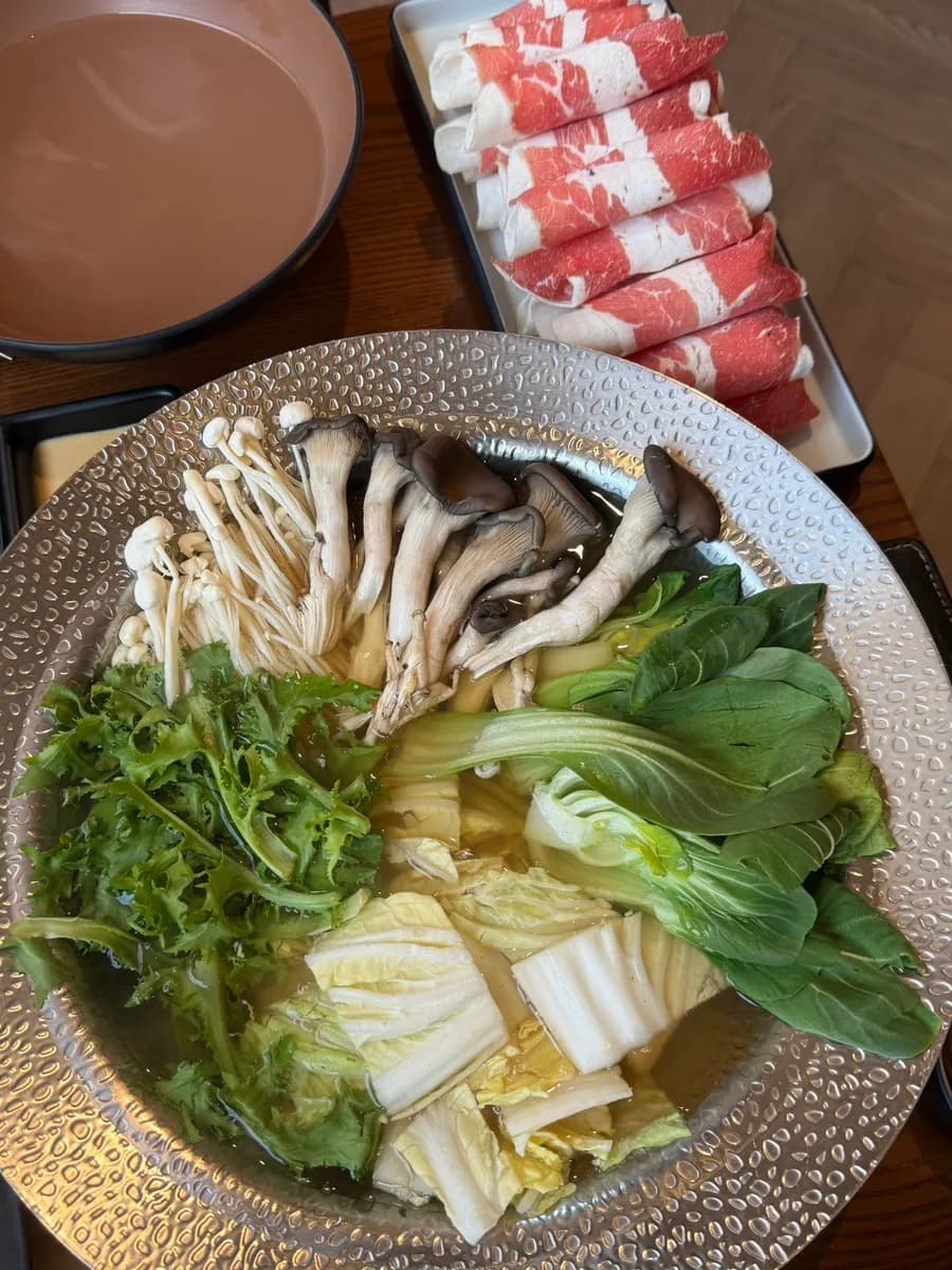 Shably Seongsu Seoul Forest shabu-shabu and rice paper rolls