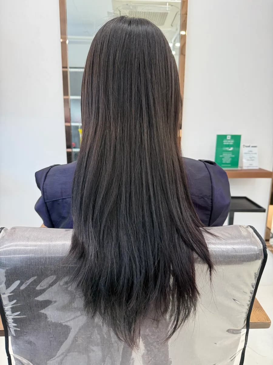 Photo 6 avant la coupe dégradée et la permanente chez Navi Hair à Sanbon