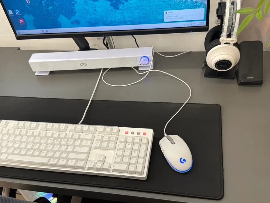 Bamsaem 的五台電腦配置,像私人韓國網咖包廂