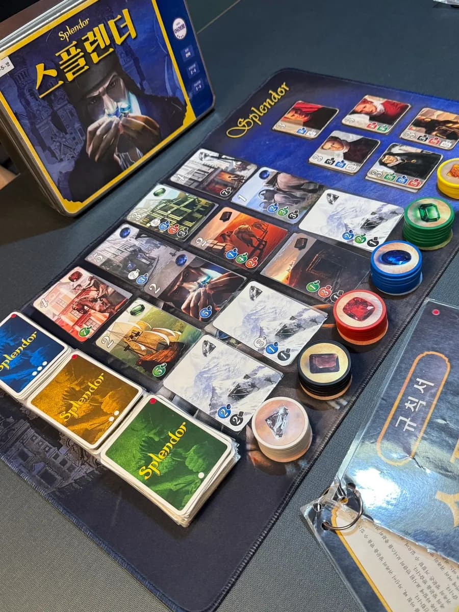 Splendor spielen bei Holmes & Lupin Beomgye